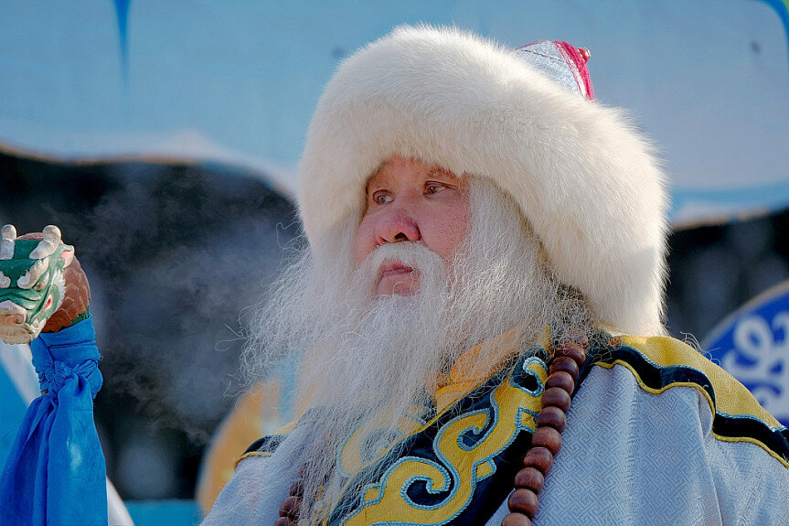 Сагаан Убгэн. Крупный план Сагаан Убгэн. Крупный план