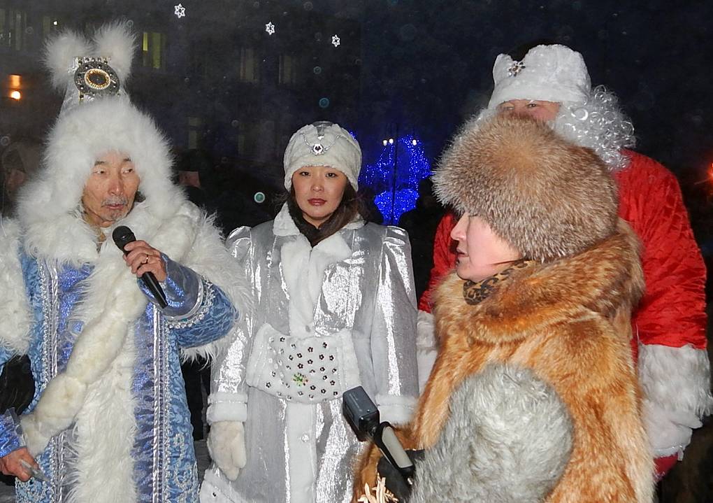 Эхээ Дыыл дает интервью Эхээ Дыыл дает интервью